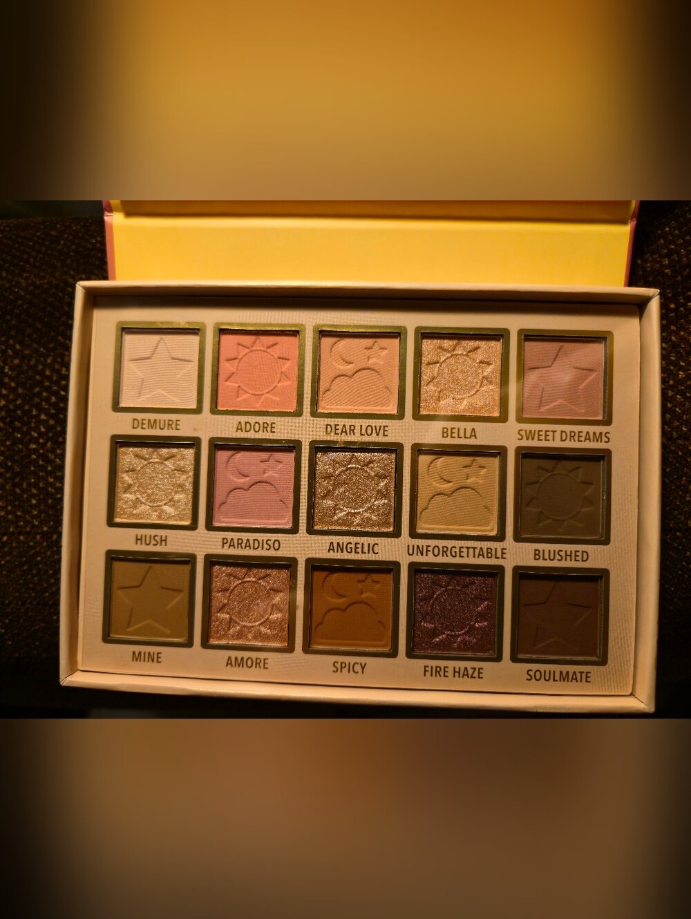 Moi Celestial Love Eyeshadow Palette - Pink - Picture 2 of 4